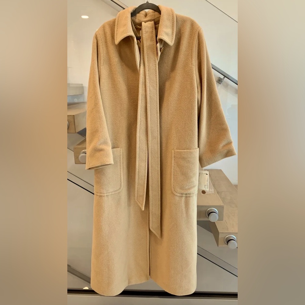 NWT Louis Feraud Contraire Women’s Long Coat 12 Honey Belt Wool Alpaca Tan NEW